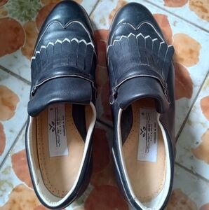 Vintage Walter Genuin women's golf shoe